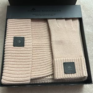 Moose knuckles gift set